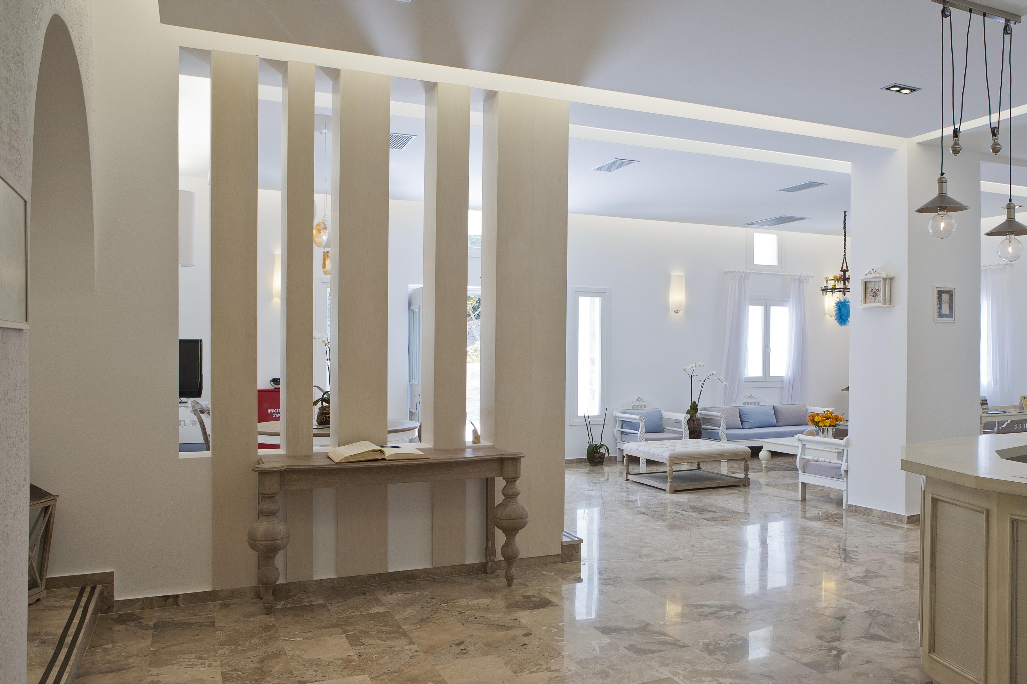Hotel Kamari 3*